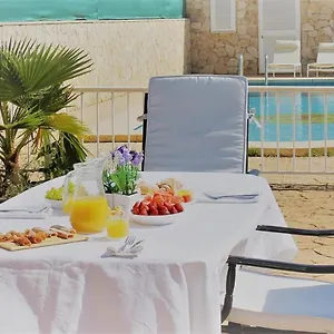  Villa Mimoses